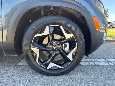 Used 2025 Kia Seltos S FWD image 7
