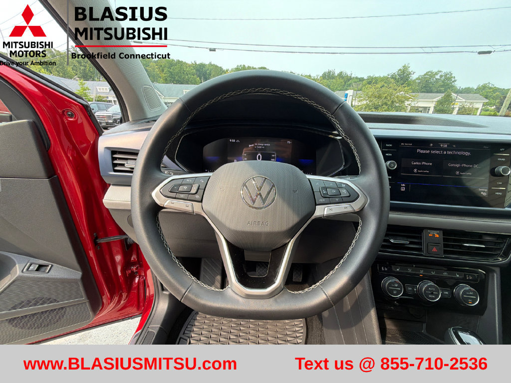 Used 2024 Volkswagen Taos SE w/ Panoramic Sunroof Package AWD/4WD image 19