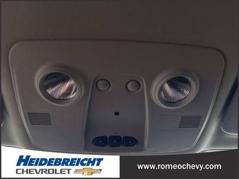 Used 2017 Chevrolet Traverse LT w/ Style and Technology Package FWD image 26