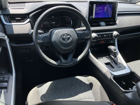 Used 2024 Toyota RAV4 XLE FWD image 14
