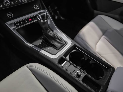 Used 2021 Audi Q3 2.0T Premium w/ Convenience Package image 24