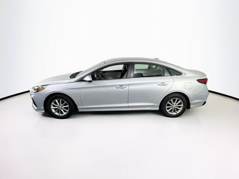 Used 2019 Hyundai Sonata SE w/ Cargo Package FWD image 8
