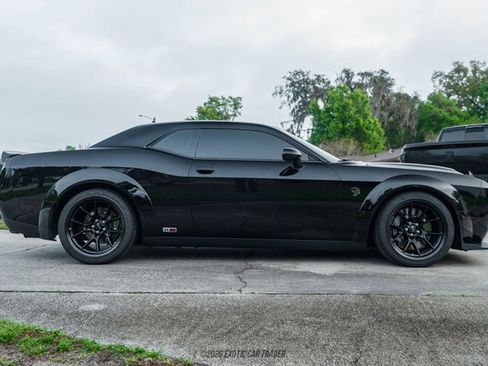 Used 2023 Dodge Challenger SRT Hellcat RWD image 9