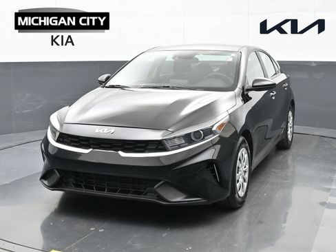 Used 2024 Kia Forte LX FWD image 1