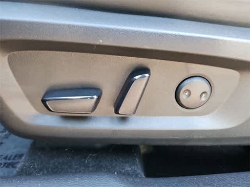 Used 2022 Mitsubishi Outlander SE image 18