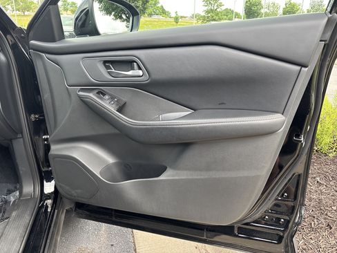 Used 2026 Nissan Rogue SV AWD/4WD image 34