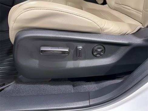 Used 2020 Honda CR-V EX-L image 12