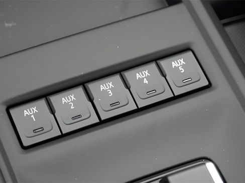 New 2026 GMC Sierra 2500 Denali Ultimate w/ Max Trailering Package image 17