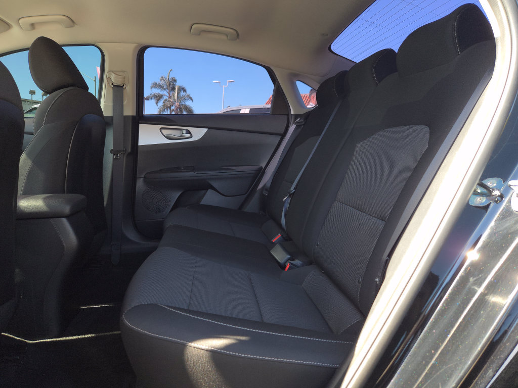 Used 2023 Kia Forte LXS FWD image 11