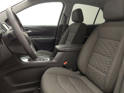Used 2020 Chevrolet Equinox LT image 17