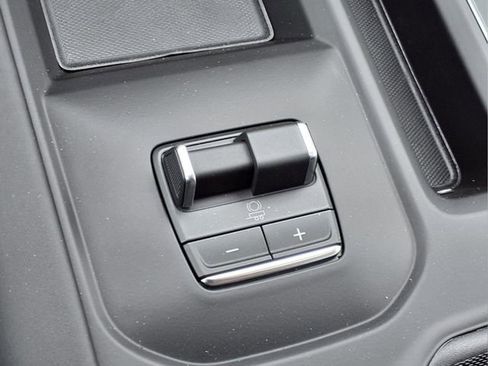 New 2026 GMC Sierra 2500 AT4 w/ AT4 Preferred Package image 15