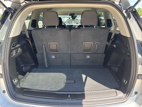Used 2023 Jeep Grand Cherokee L Laredo AWD/4WD image 17