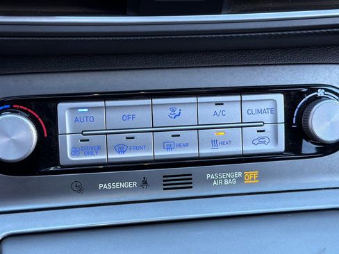 Used 2020 Hyundai Kona Limited image 27