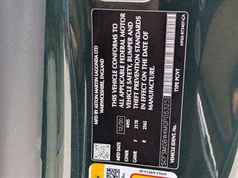 Used 2021 Aston Martin V8 Vantage Roadster RWD image 21