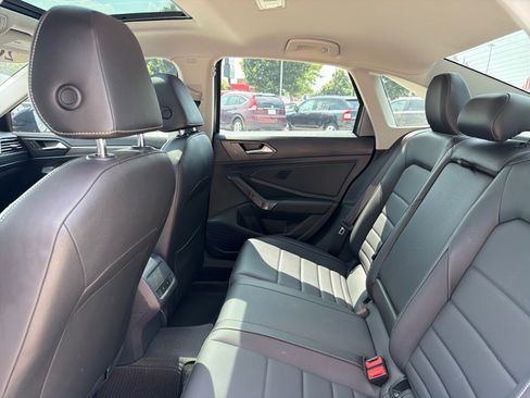 Used 2021 Volkswagen Jetta SEL FWD image 24