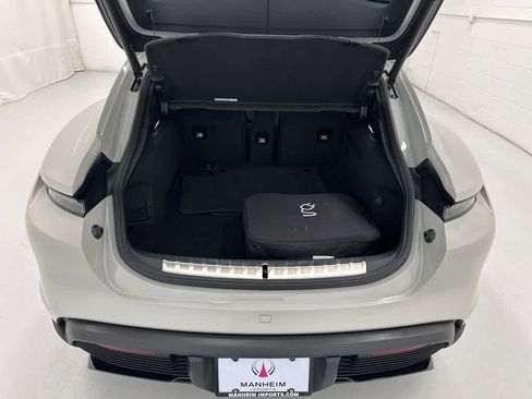 Used 2024 Porsche Taycan GTS image 13