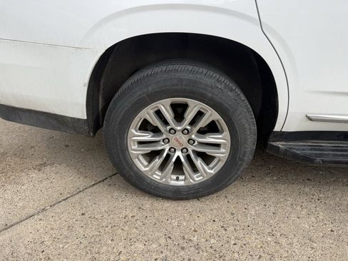 Used 2021 GMC Yukon SLT image 7