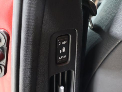 Used 2025 Honda Odyssey Sport-L image 18