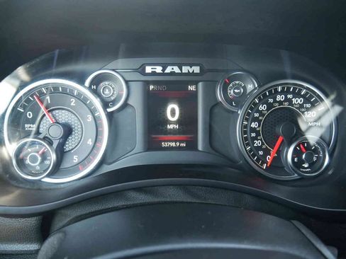 Used 2023 RAM 3500 Tradesman w/ Chrome Appearance Group AWD/4WD image 37