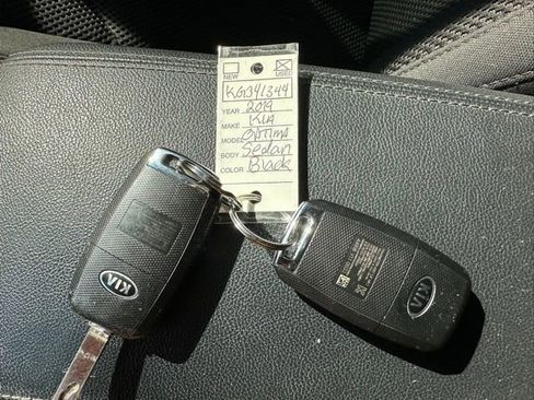 Certified 2019 Kia Optima LX image 38