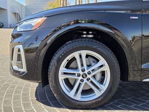 Used 2023 Audi Q5 e Premium Plus w/ Premium Plus Package AWD/4WD image 12