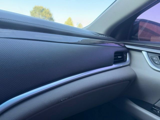 Used 2017 Cadillac XTS Luxury FWD image 23