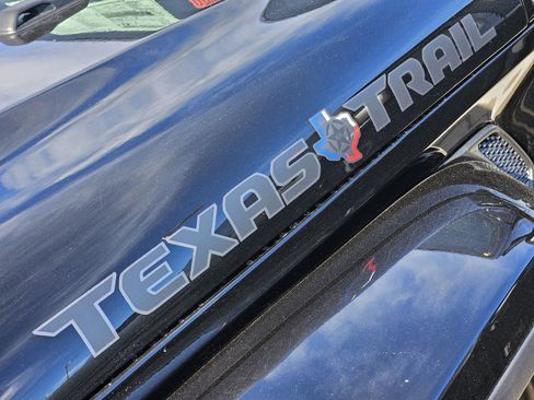 New 2026 Jeep Gladiator Sport AWD/4WD image 15