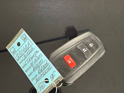 Used 2022 Toyota 4Runner SR5 Premium w/ Moonroof Package AWD/4WD image 47