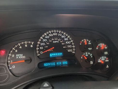 Used 2005 GMC Sierra 1500 SLT w/ Light Duty Power Package image 11