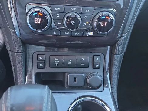 Used 2015 Buick Enclave Leather FWD image 17