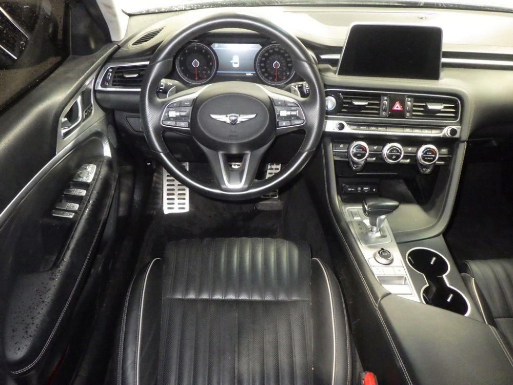 Used 2020 Genesis G70 3.3T w/ Elite Package AWD/4WD image 9