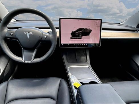 Used 2023 Tesla Model 3 Standard Range RWD image 7