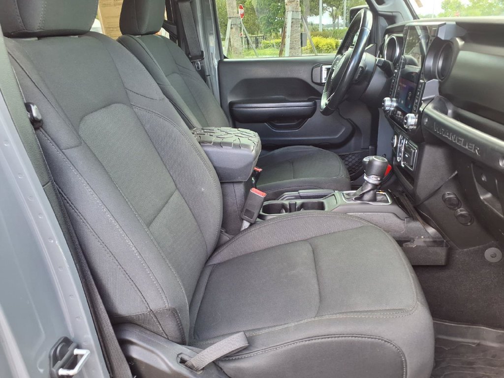 Used 2019 Jeep Wrangler Unlimited Sport S AWD/4WD image 16