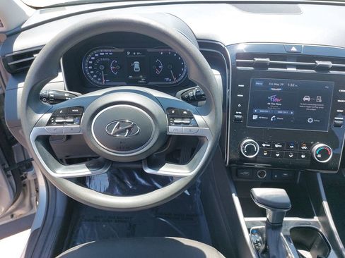 Certified 2023 Hyundai Tucson SEL FWD image 17