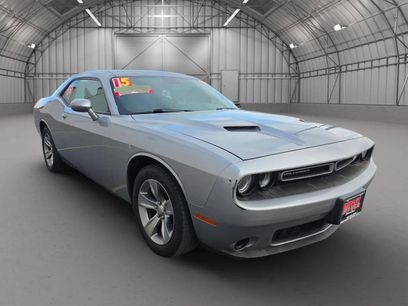 Used 2015 Dodge Challenger SXT