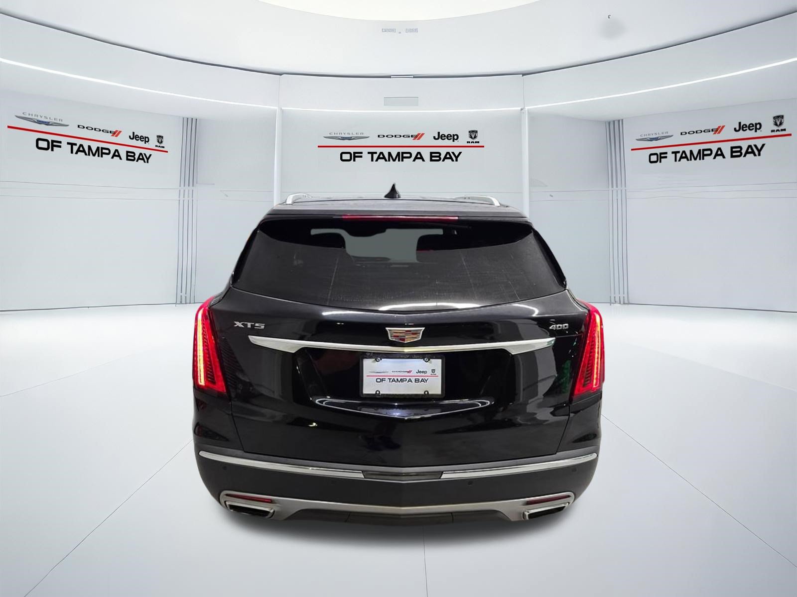 Used 2024 Cadillac XT5 Premium Luxury FWD image 5