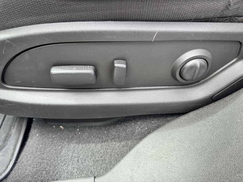 Used 2015 Chevrolet Traverse LT w/ Traveler's Package AWD/4WD image 39