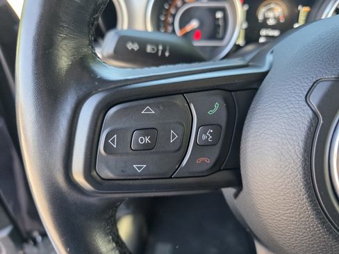 Used 2021 Jeep Wrangler Unlimited Sport image 17