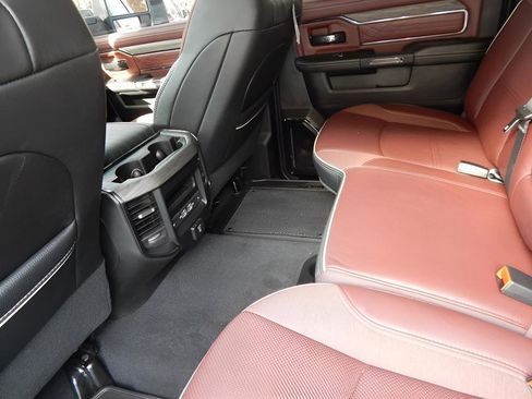 Used 2025 RAM 3500 Limited image 39