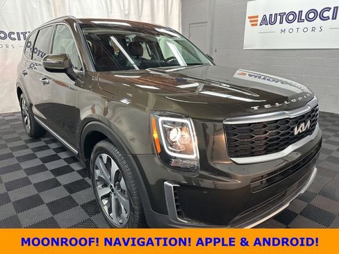 Used 2022 Kia Telluride S AWD/4WD image 1