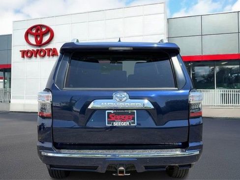 Used 2018 Toyota 4Runner Limited AWD/4WD image 6