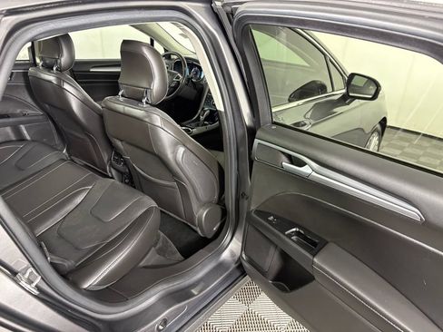 Used 2014 Ford Fusion Titanium FWD image 29