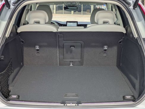 New 2026 Volvo XC60 B5 Ultra w/ Protection Package Premier image 13