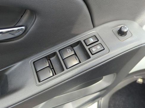 Certified 2025 Nissan Frontier SV w/ SV Convenience Package RWD image 29