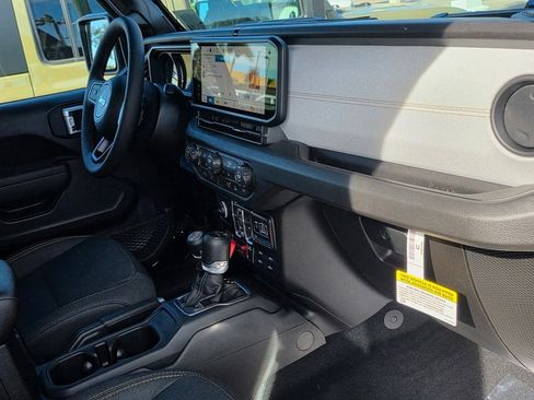 New 2026 Jeep Gladiator Willys image 13