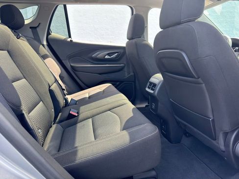 Used 2024 GMC Terrain SLE w/ Driver Convenience Package FWD image 33