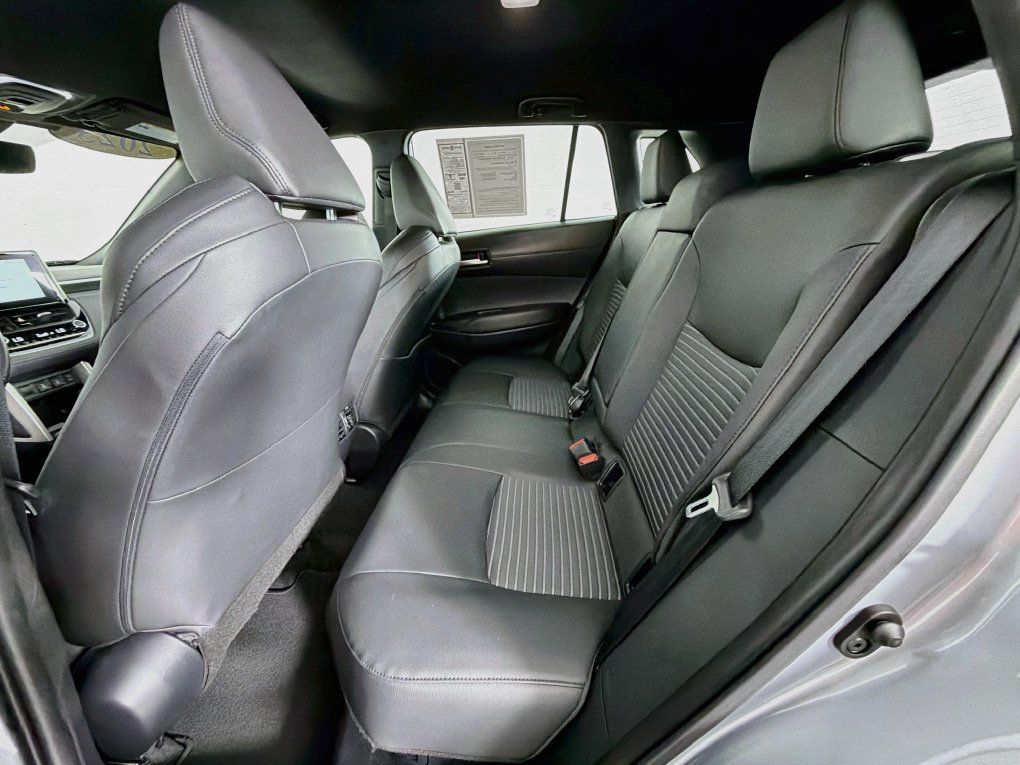 Used 2025 Toyota Corolla Cross AWD Hybrid image 37