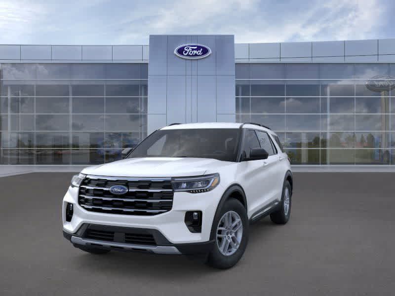 Used 2025 Ford Explorer Active w/ Active Comfort Package RWD image 2