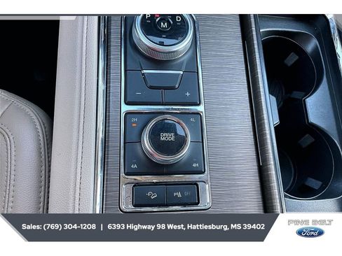 Used 2023 Ford Expedition Max Limited AWD/4WD image 23