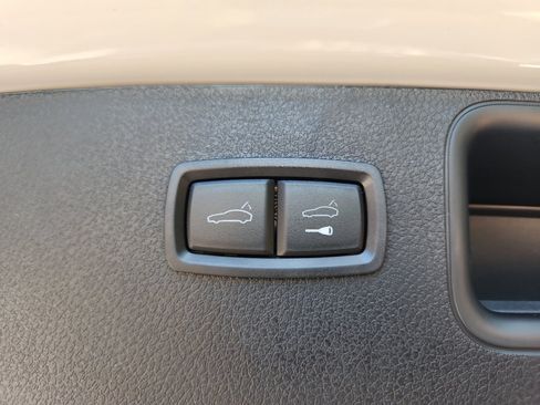 New 2026 Porsche Macan image 45